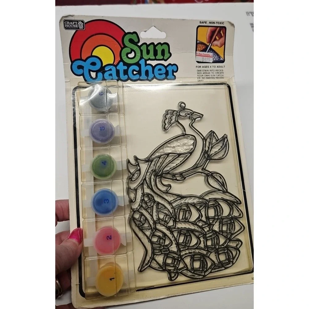 Vintage Craft‎ House Inspirational Sun Catcher PEACOCK Kit Retro Fun!